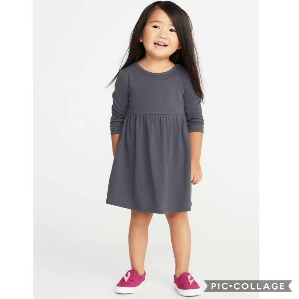 NWT Old Navy Grey Babydoll Dress 2T